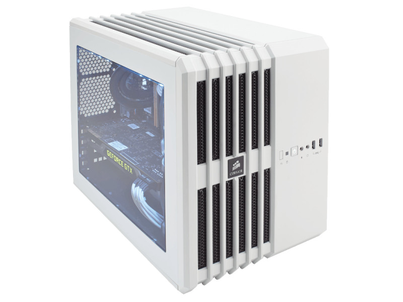 Gabinete Gamer Corsair Carbide Clear 600C Inverse, Full Tower, Com 3 Fans, Lateral em Acrílico, Sem Fonte, CC-9011079-WW