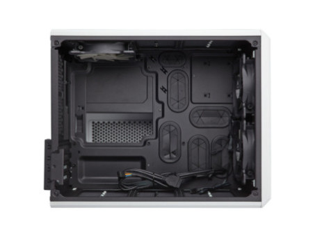 Gabinete Gamer Corsair Carbide Clear 600C Inverse, Full Tower, Com 3 Fans, Lateral em Acrílico, Sem Fonte, CC-9011079-WW